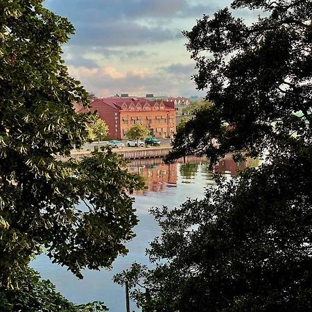 Hotell Hamngatan 27 Фалькенберг Экстерьер фото